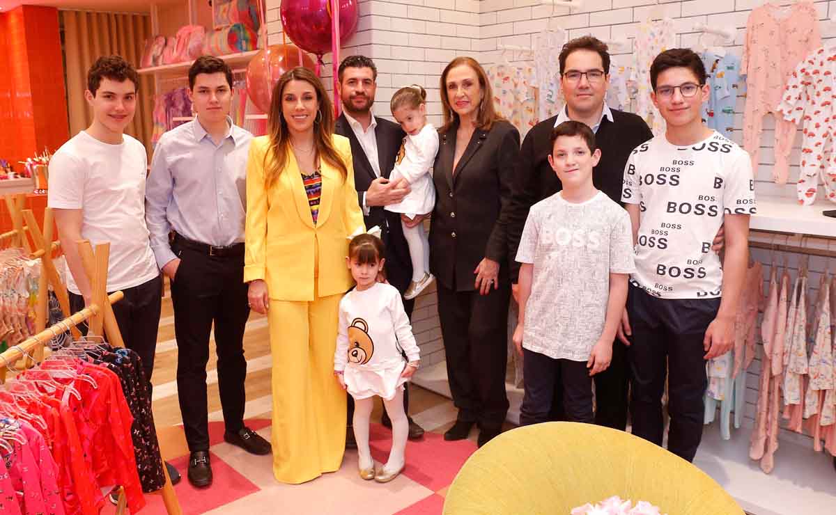 Federico Lobo, Francisco Lobo, Miriam Salas, Gabriel Salas, Eva Salas, Mía Salas, Miriam Reiter, Francisco Lobo, Eugenio Lobo y Mau Lobo / Fotos: Dani