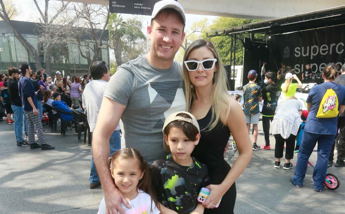 óscar Tamez, Mayra Islas, Marian Tamez y óscar Daniel Tamez