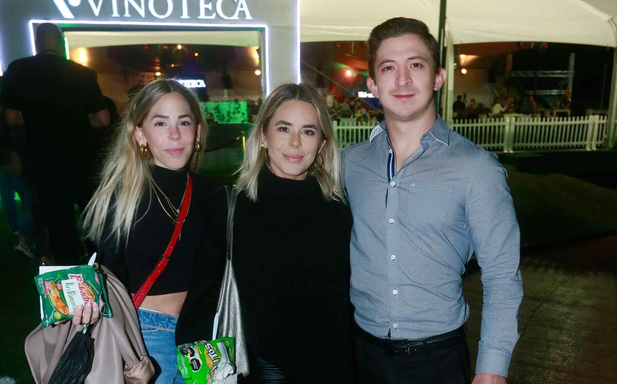 Roby Fuentes, Debby Fuentes y Mauricio García