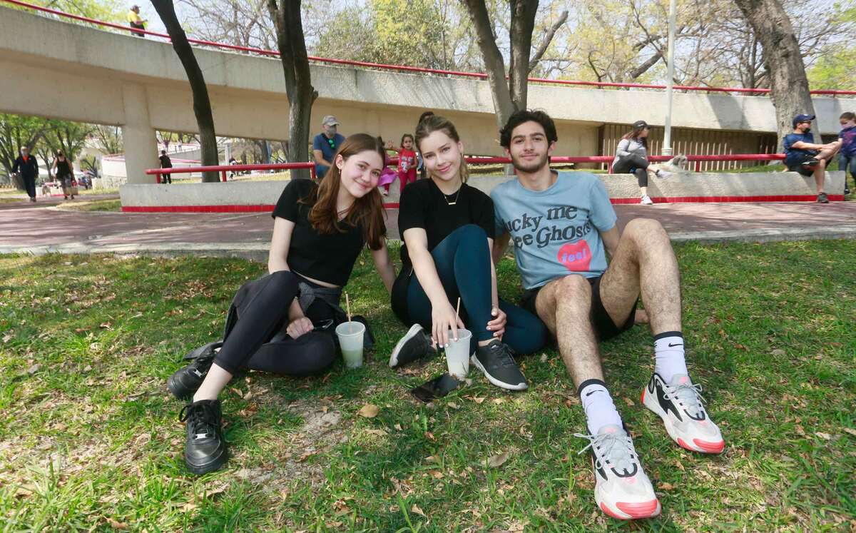 sofía Villanueva, Samantha de los Santos y Sebastián Vázquez