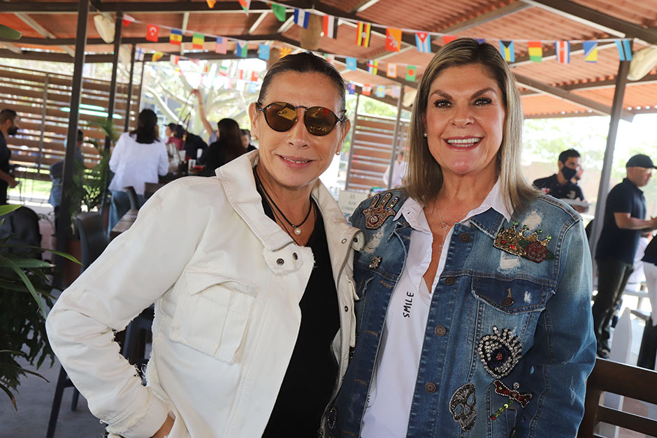 Gabriela Mendoza y Rocío Rojas