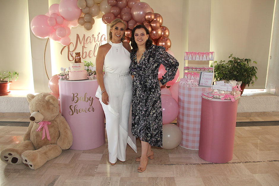 Karina Lomelí Legoff y Lupita de Villagómez