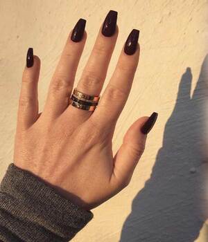 ¿Conoces los daños que pueden provocar las uñas acrílicas o de gel?