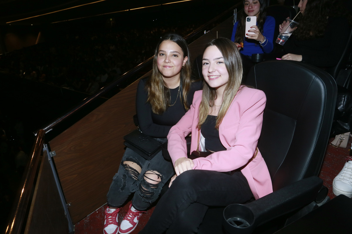Cordelia Villarreal y Viviana BÁrcena