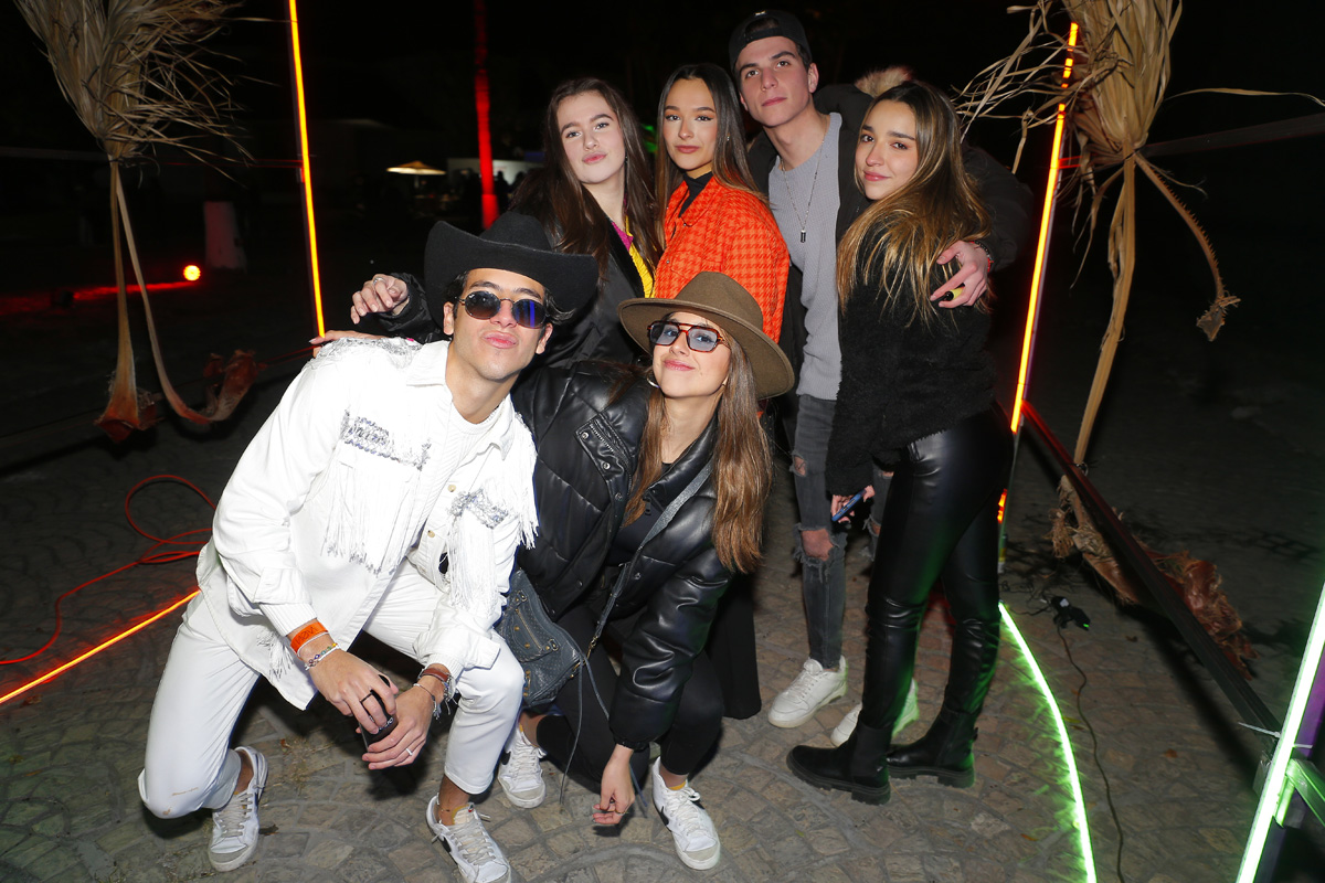 Diego García, Heby Treviño, Daniel Villarreal, Ana Pau Guerra, Sofía Batarse y Regina Orcillas