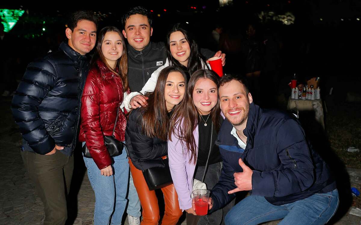 Jesús Zambrano, Balbina Coronado, Valeria Guerra, Alejandro Coronado, María José Guerra, Vale Peña y Pablo de los Santos