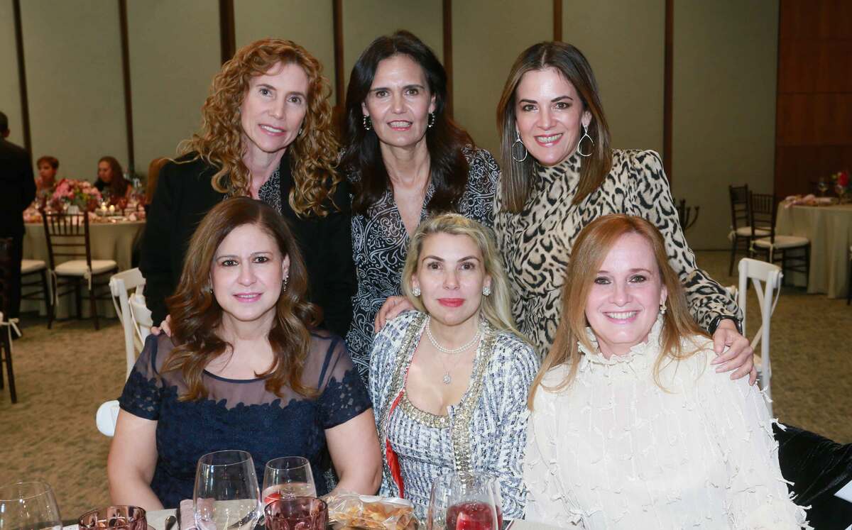 Mayela Daccarett de Andonie, Olga Canales de Zambrano, Alba Flores de Castro, Alicia Cantú de Saro, Roberta Barrera de selem y Maru Ruiz de García