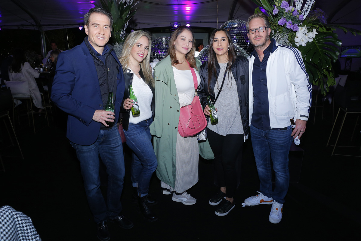 Ricard Nuncio, Aby Ceballos, Leslie García, María Teresa García y Gerard Graves