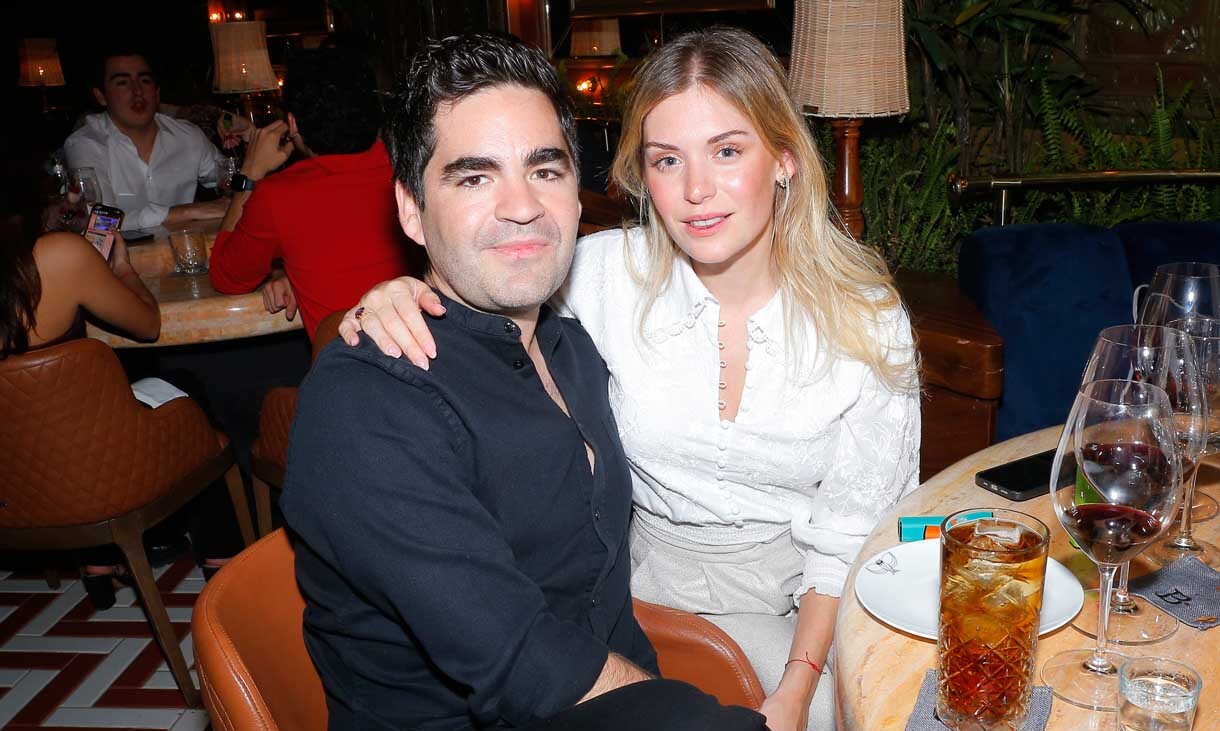 Adrián Martínez y Cristy Martínez de Martínez