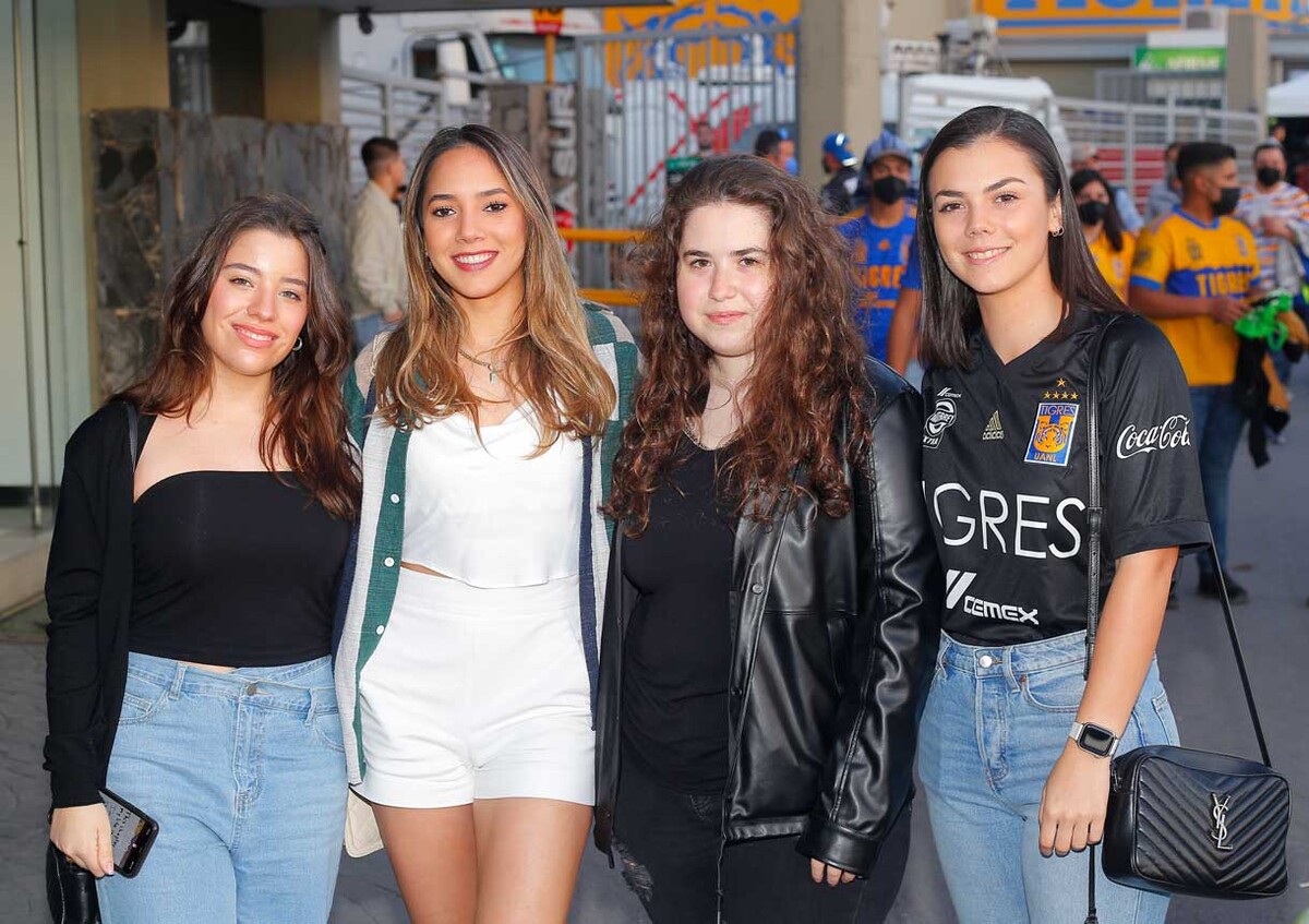 Karla Aldrete, Catalina Ordaz, Sofía Treviño y Eugenia García