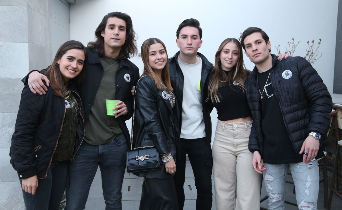 Luisa, Juanfer, Marifer, Emilio, Alejandra y Jorge
