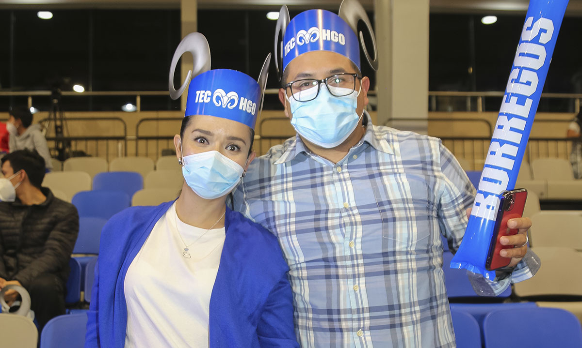 KARLA PANTOJA Y JACOBO PÉREZ