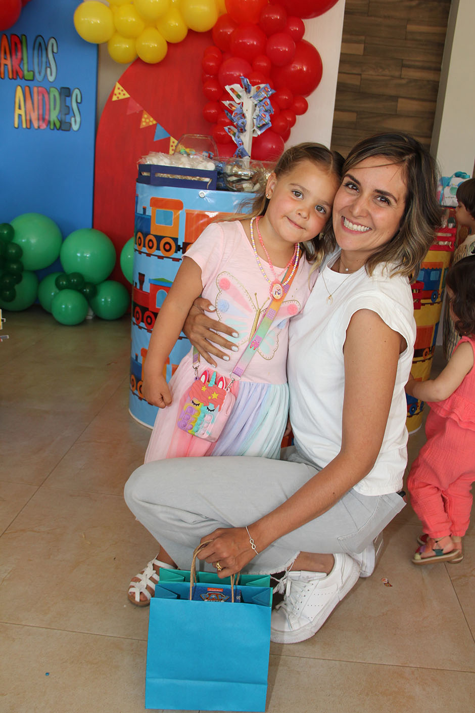 Mila Stanulla y Andrea González.