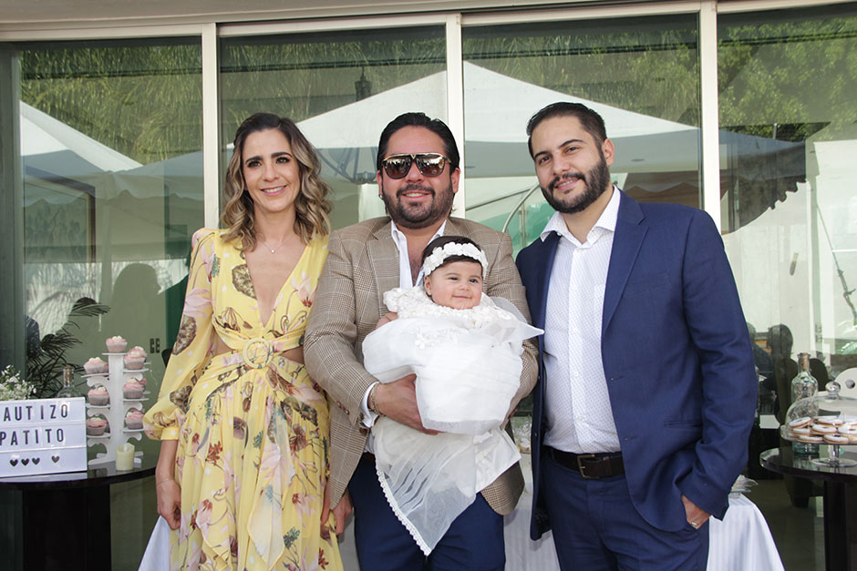 Padrinos. Lorena Navarrete, Alberto Hidalgo y Eduardo Navarrete
