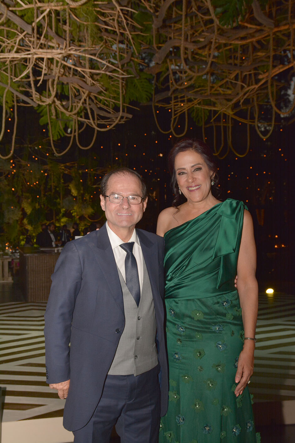 Papás del novio. Carlos Campos y Olivia Reinosa