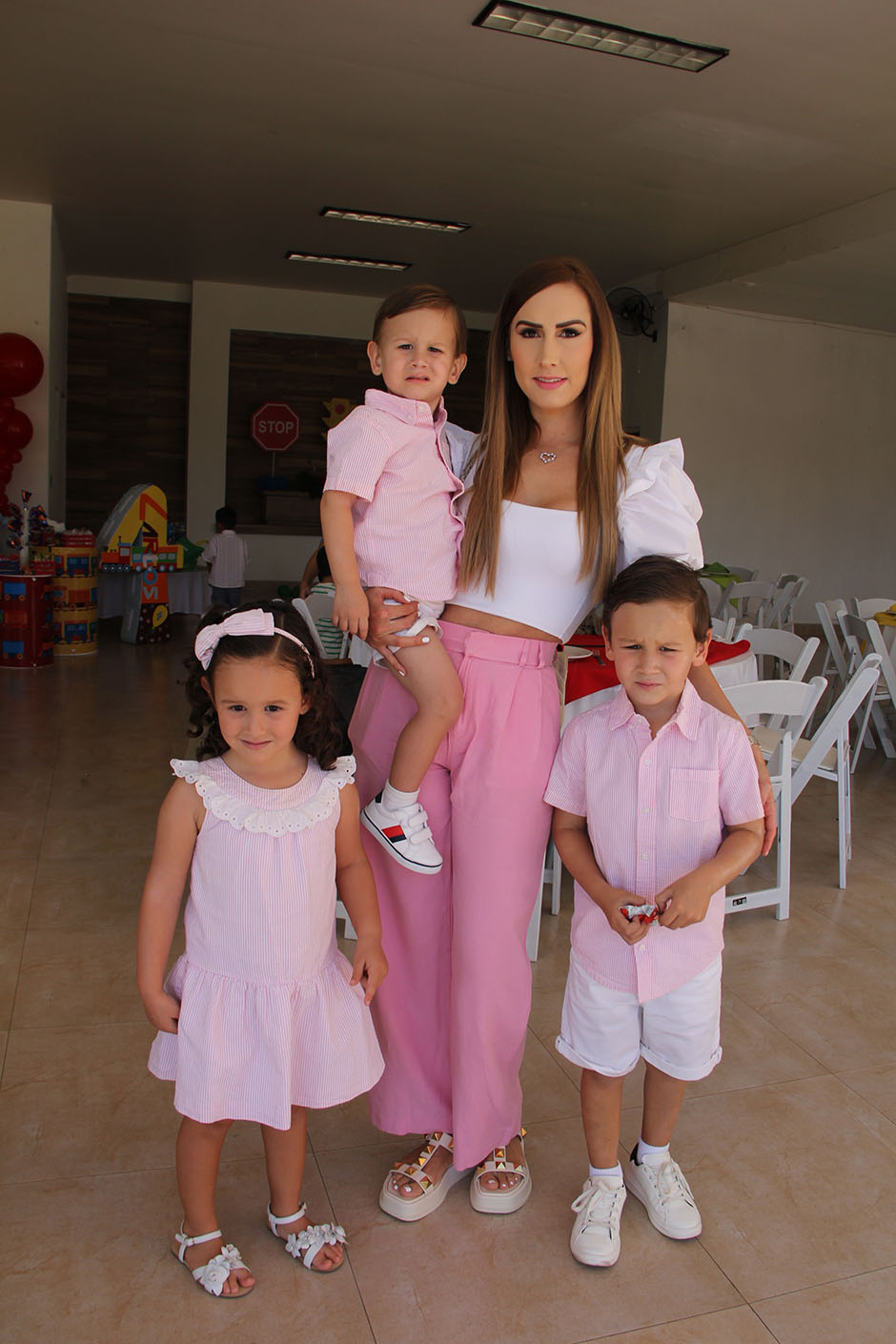 Paulina del Río, Antonio del Río, Paulina del Río y Jesus Del Rio.