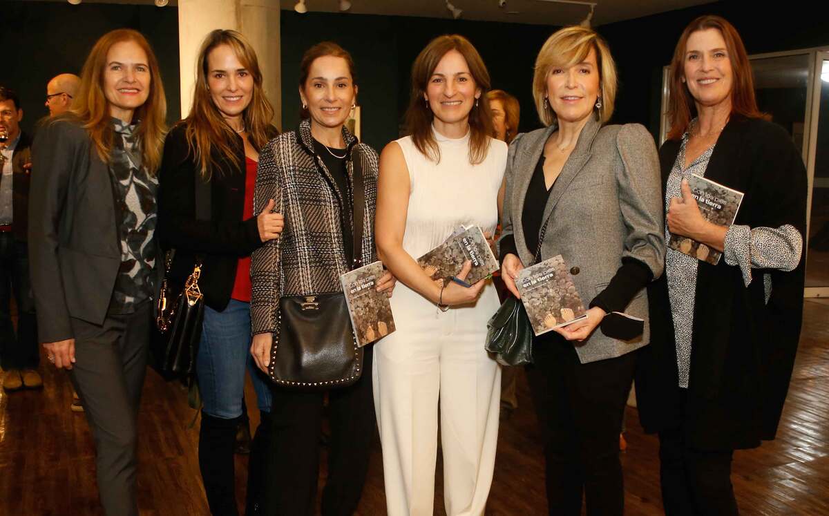 Eliana González,  Verónica Scott, Yvonne Odriozola de Martínez, Sandra Margarita Pozas, Eugenia López Clariond y Bertha Prize