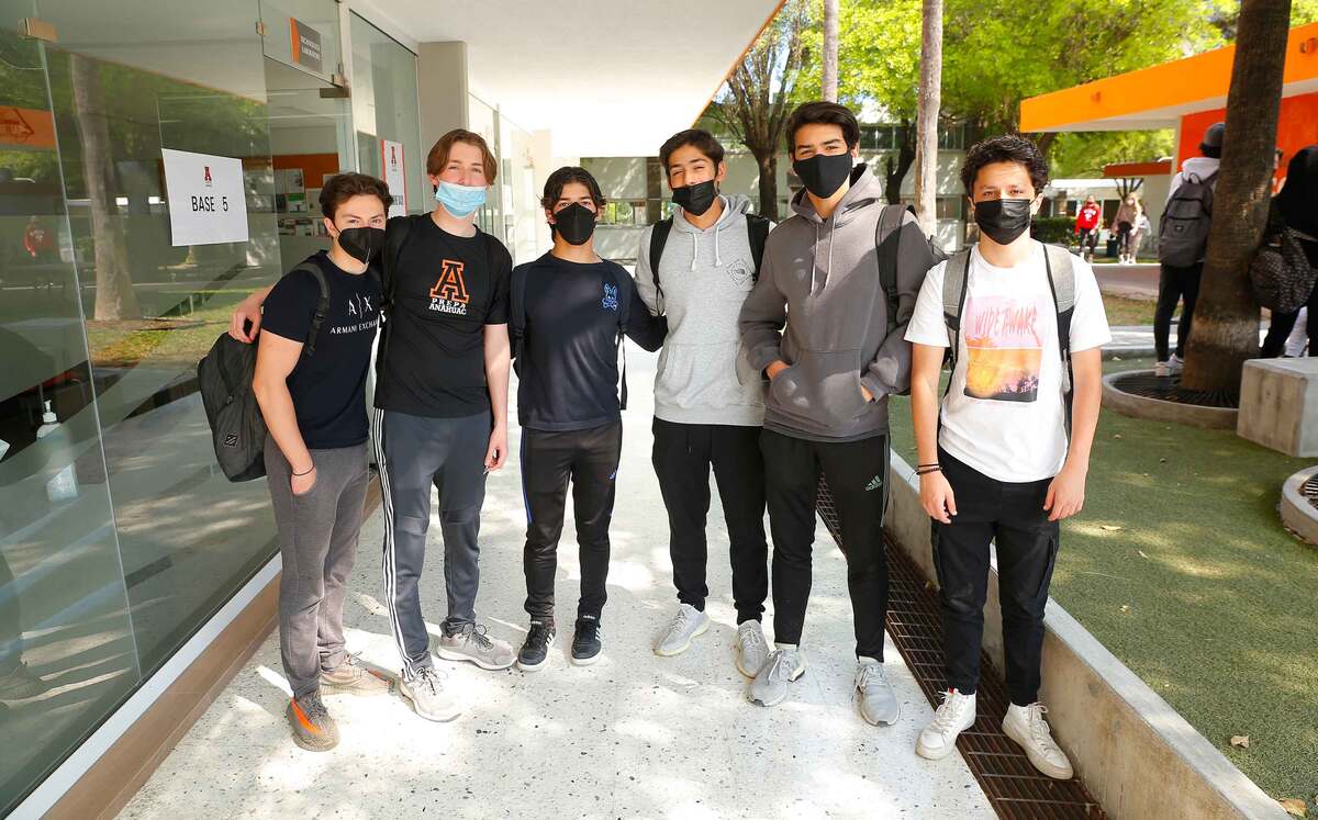 Eugenio González, Andrés Rodríguez, Marcelo Garza, Rodrigo Cazarin, Víctor Kuri y Eduardo Fuentes