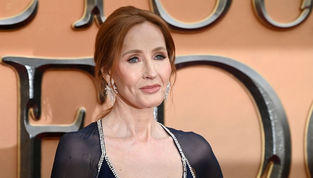 JK Rowling regresa a la alfombra roja con vestido de impacto (Foto: Getty Images)