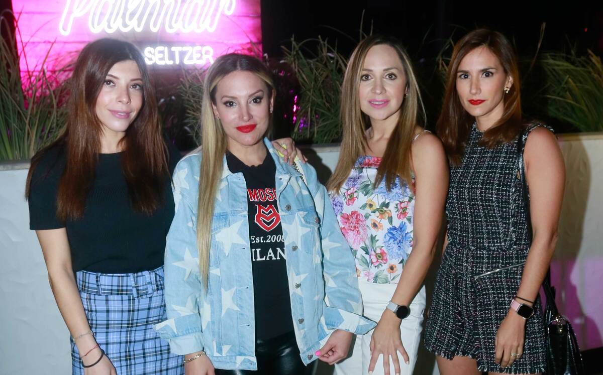 Regina Lozano, Vivi Villarreal de Pérez-Salinas, Marisol González y Andy Marroquín