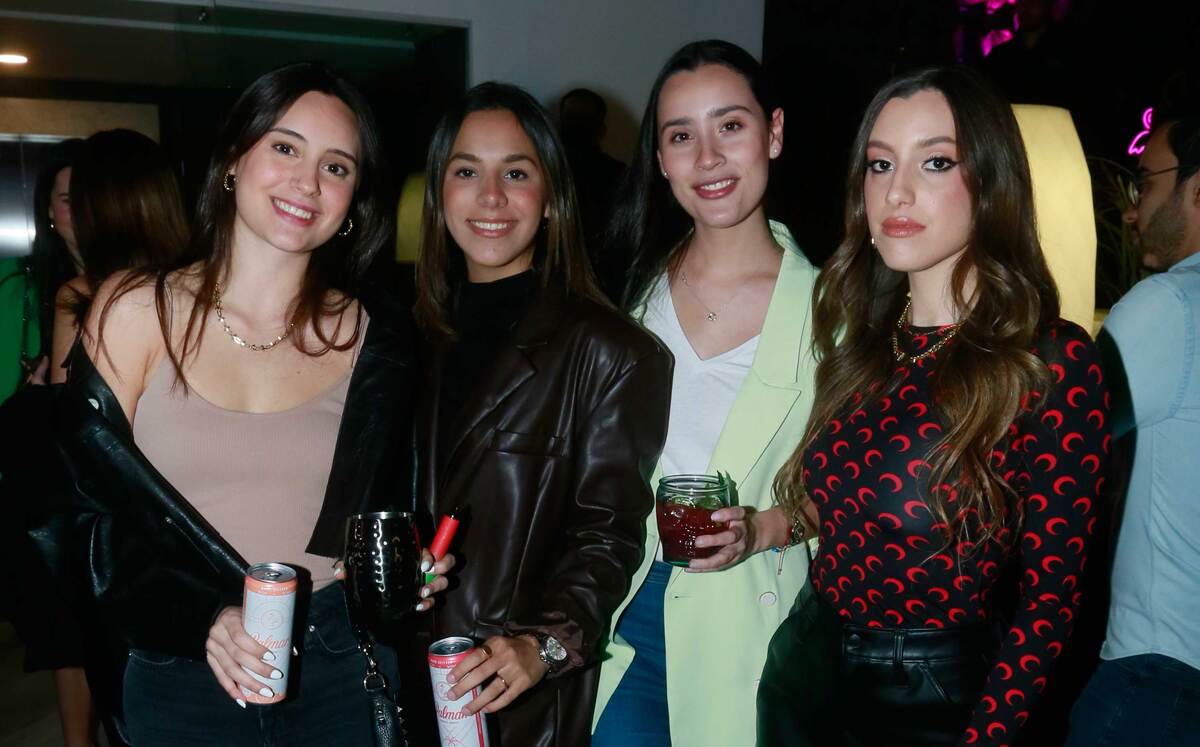 Roberta Lobo, Paulina Briseño, Natalia Loaiza y Valeria Canavati