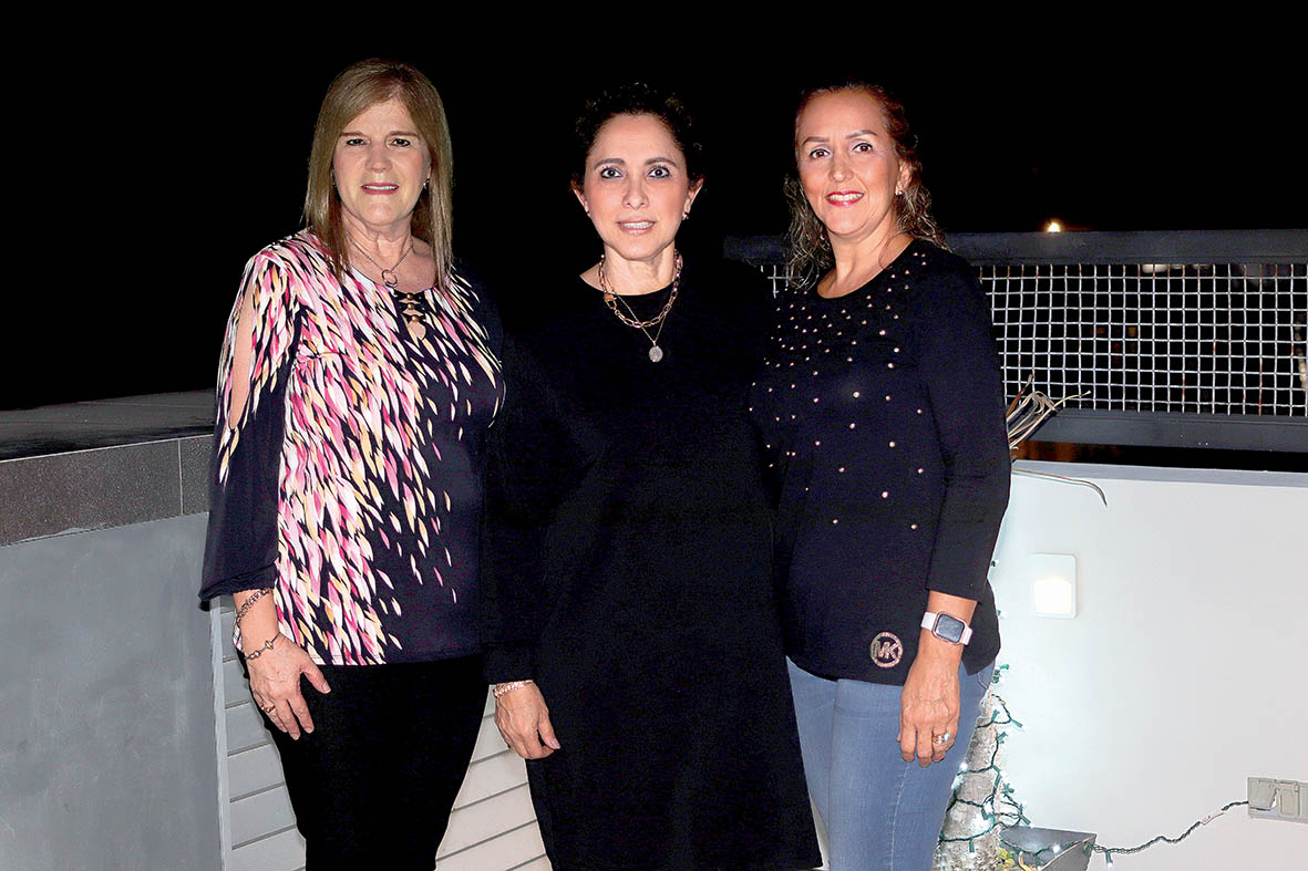 Sandra de Caceres, Lorena Miguel y Susana de Laddaga / Fotos: Dennis Hernández