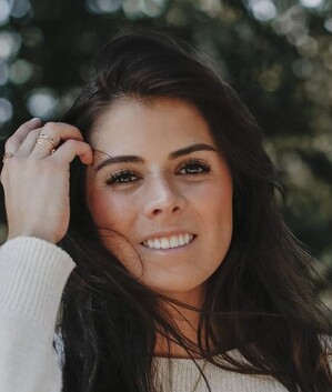Paulina Peña celebra su primera despedida de soltera. (Foto: Instagram).