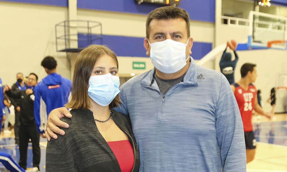 Alison López Y Osmar Santillán