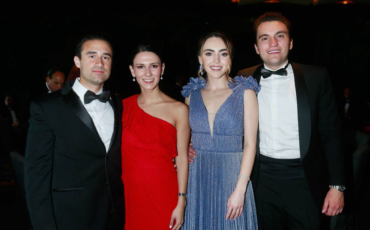 Edmundo Sillas, Valeria Sagaón, Daniela Serrato y Óscar Gutiérrez