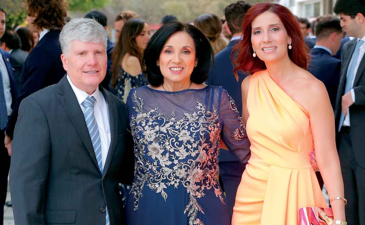 Gabriel Chapa, Guadalupe Garza de Sada  y Paulina Farías de Chapa / Fotos: Daniel Saldívar