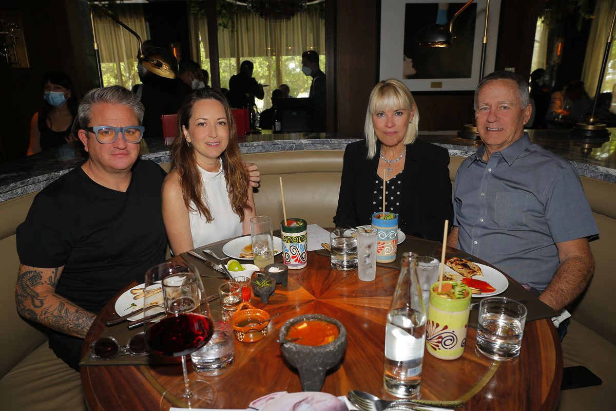 Rudy Joffroy, Marcela Valadez, Lory Giery y Ron Giery