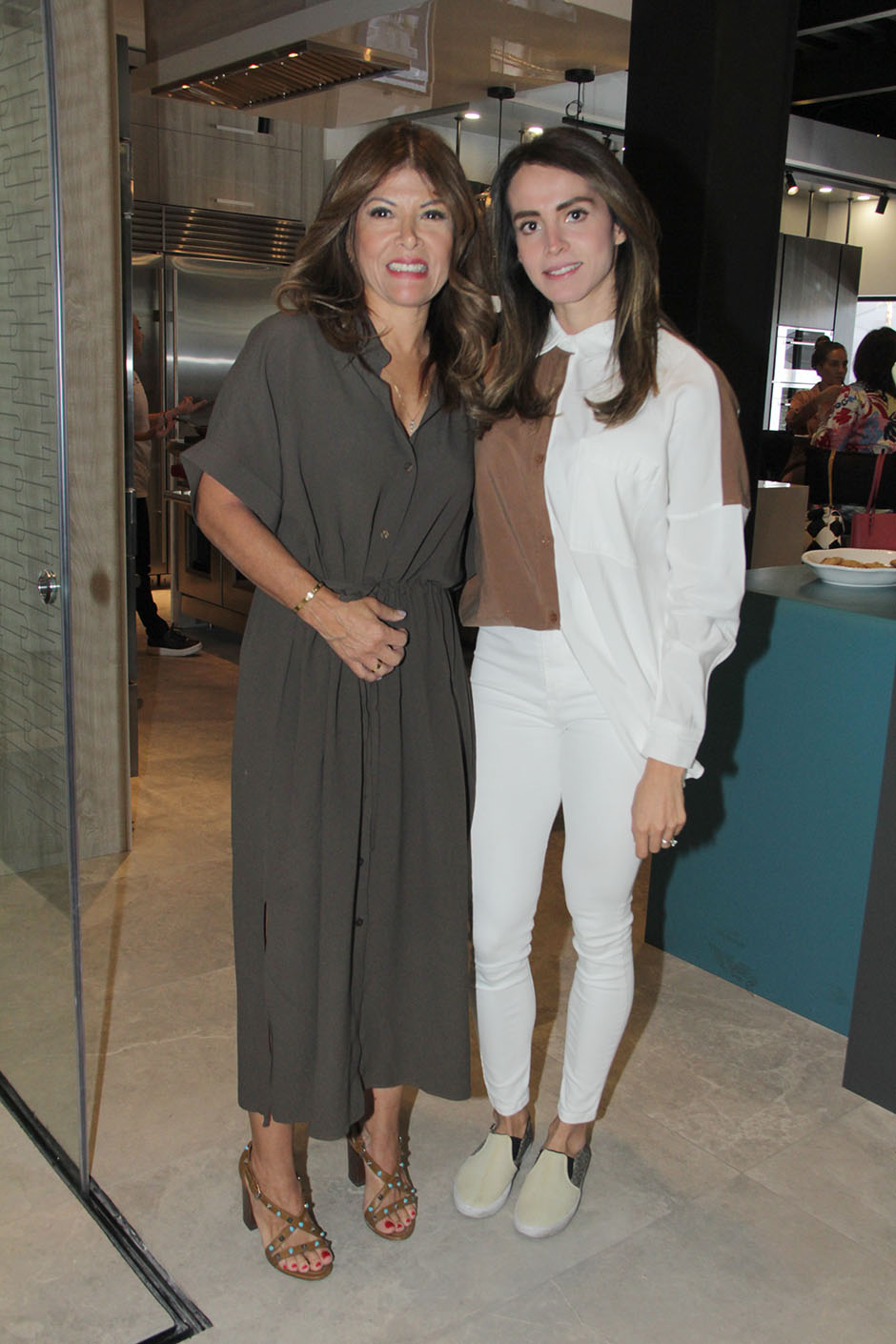 Elena Bueno y Lorena Díaz