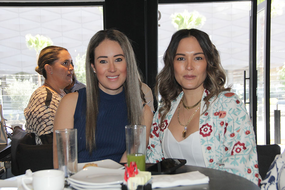 Mariana de la Torre y Andrea Márquez.