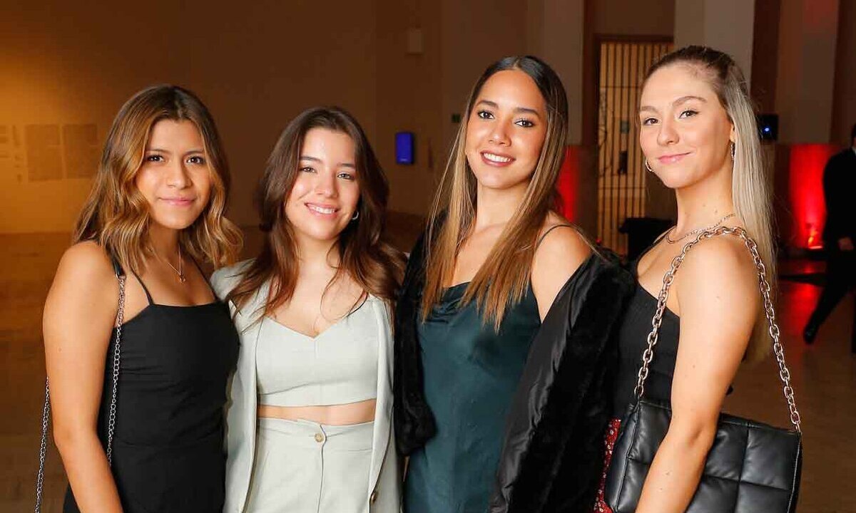 Allison de la Garza, Karla Aldrete, Catalina Ordaz y Andrea Criollos