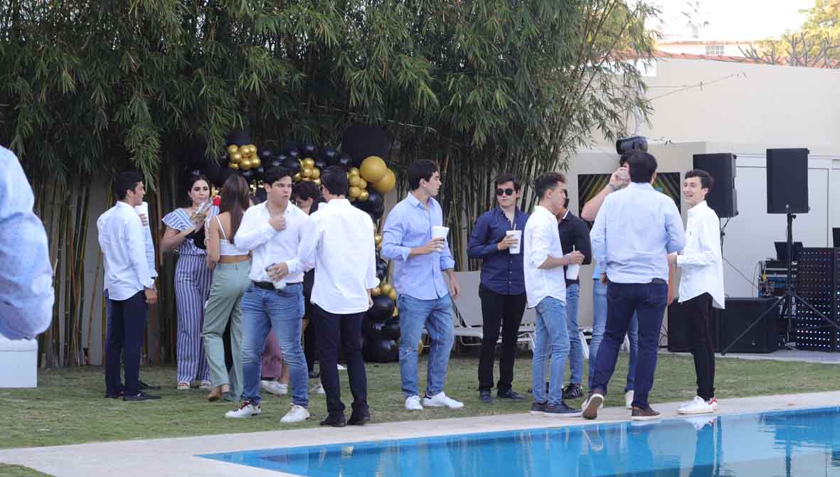 disfrutando entre amigos / Fotos: Dennis Hernández