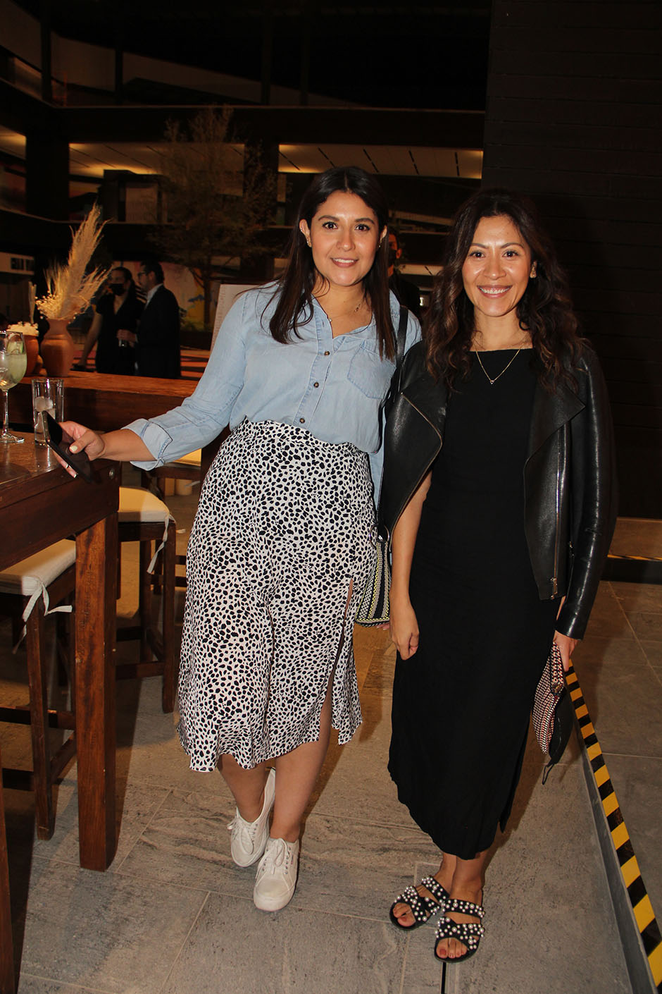 Gabriela López y Andrea López.