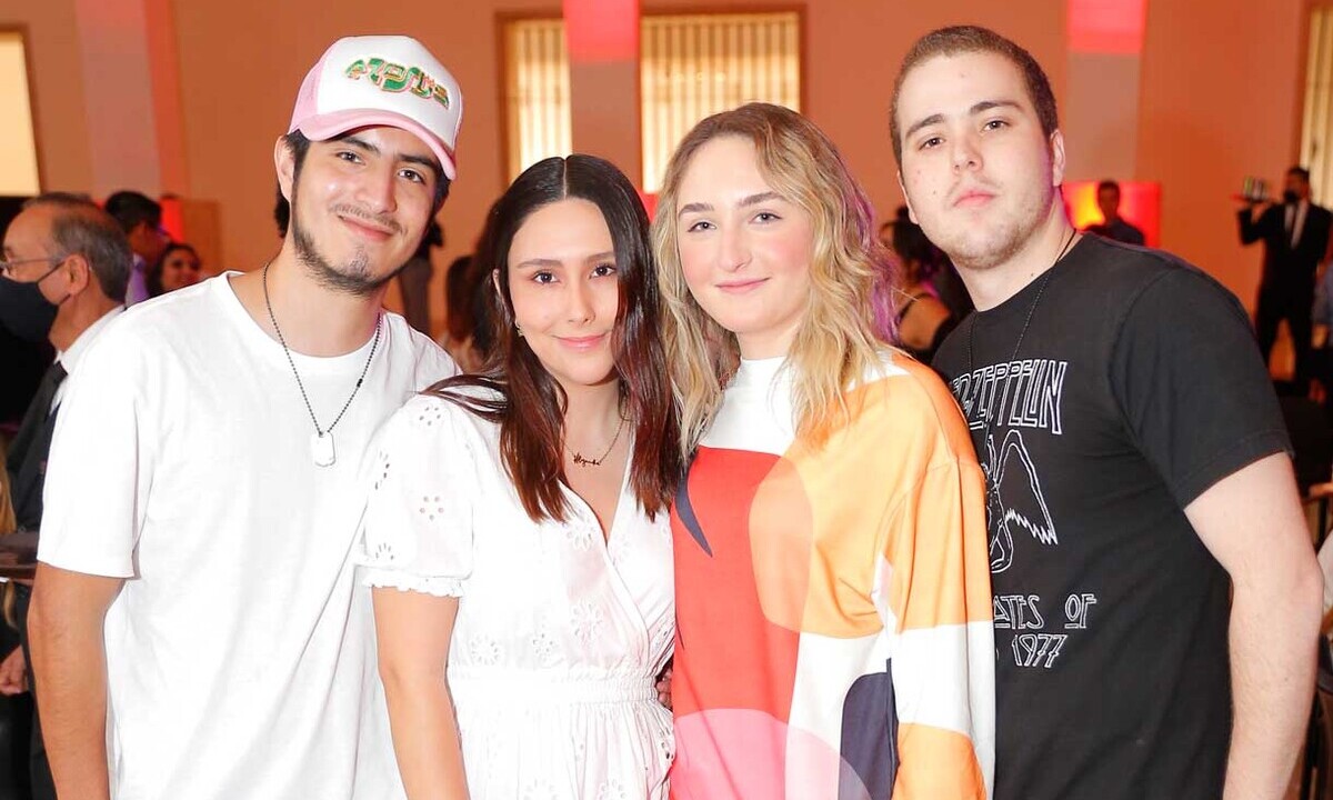 Memo Siller, Alejandra Álvarez, Luisa Vox y Campu