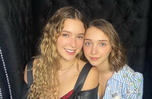 Mía y Nina Rubín
