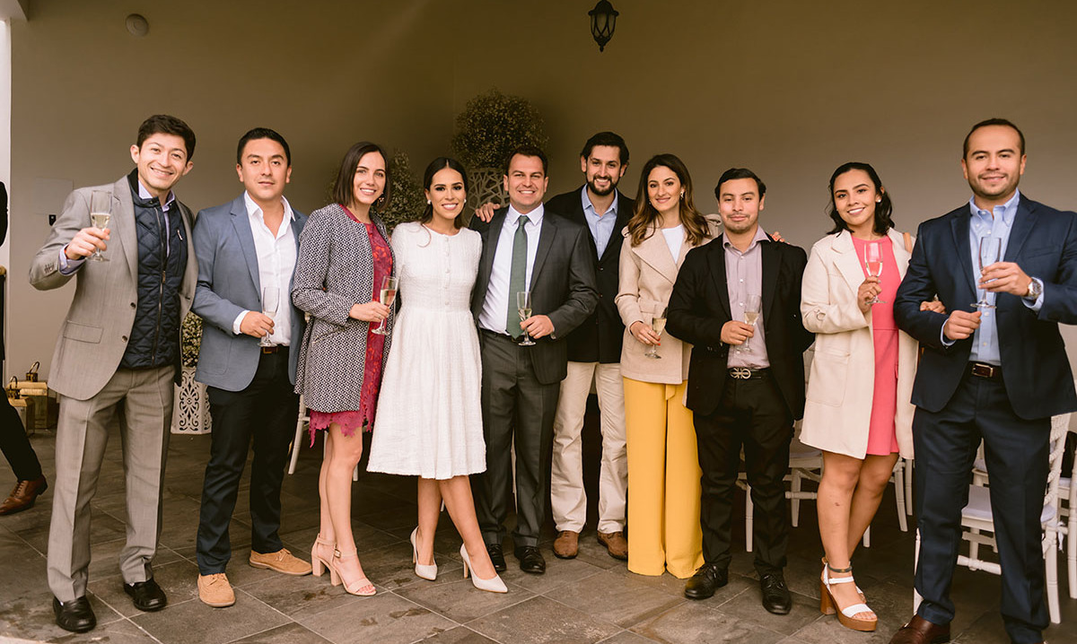 Justo Soberon, Alan Macip, Fari Salazar, Vero Berrones, Mario Montes de Oca, Juanjo García, Ali Thompson, José Miguel Aramburo, Aymara Manzanares, Mar