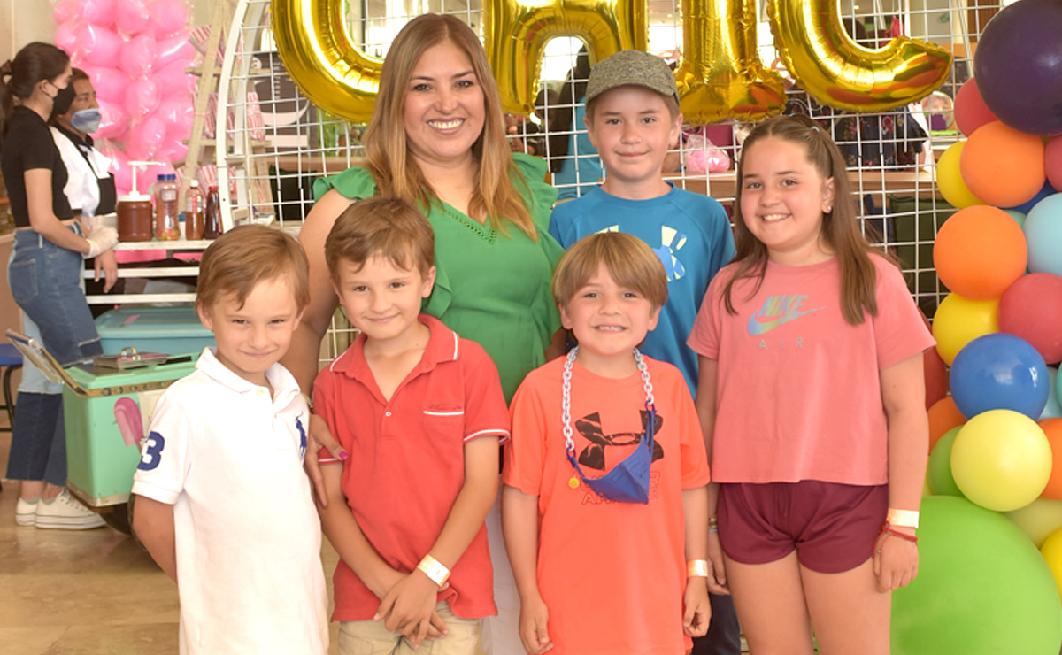 Erika, Alex, Matías, Julián, Diego y Barby