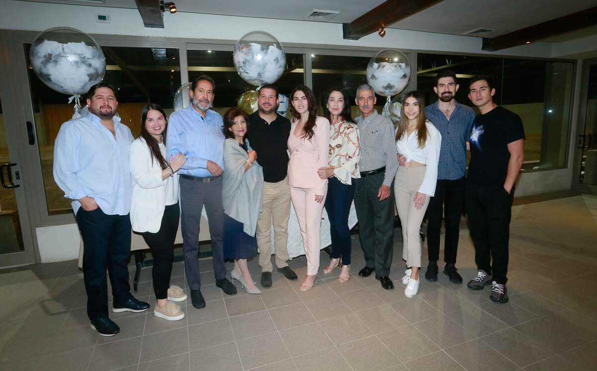 Kike González, Mariana Lozano, Sergio González, Patricia González, Nino González, Alexandra Páez, Alexandra Loza de Páez, Gerardo Páez, Bárbara Kavand