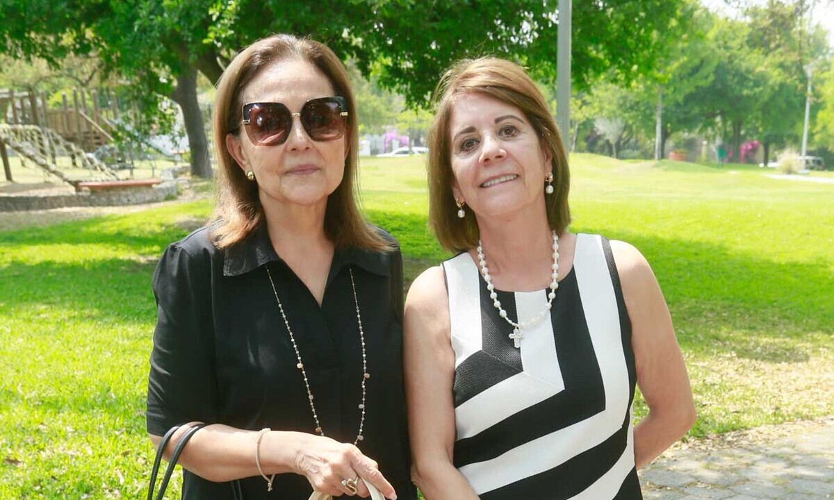 María Cristina Ponce de Canales y Martha Carvajal