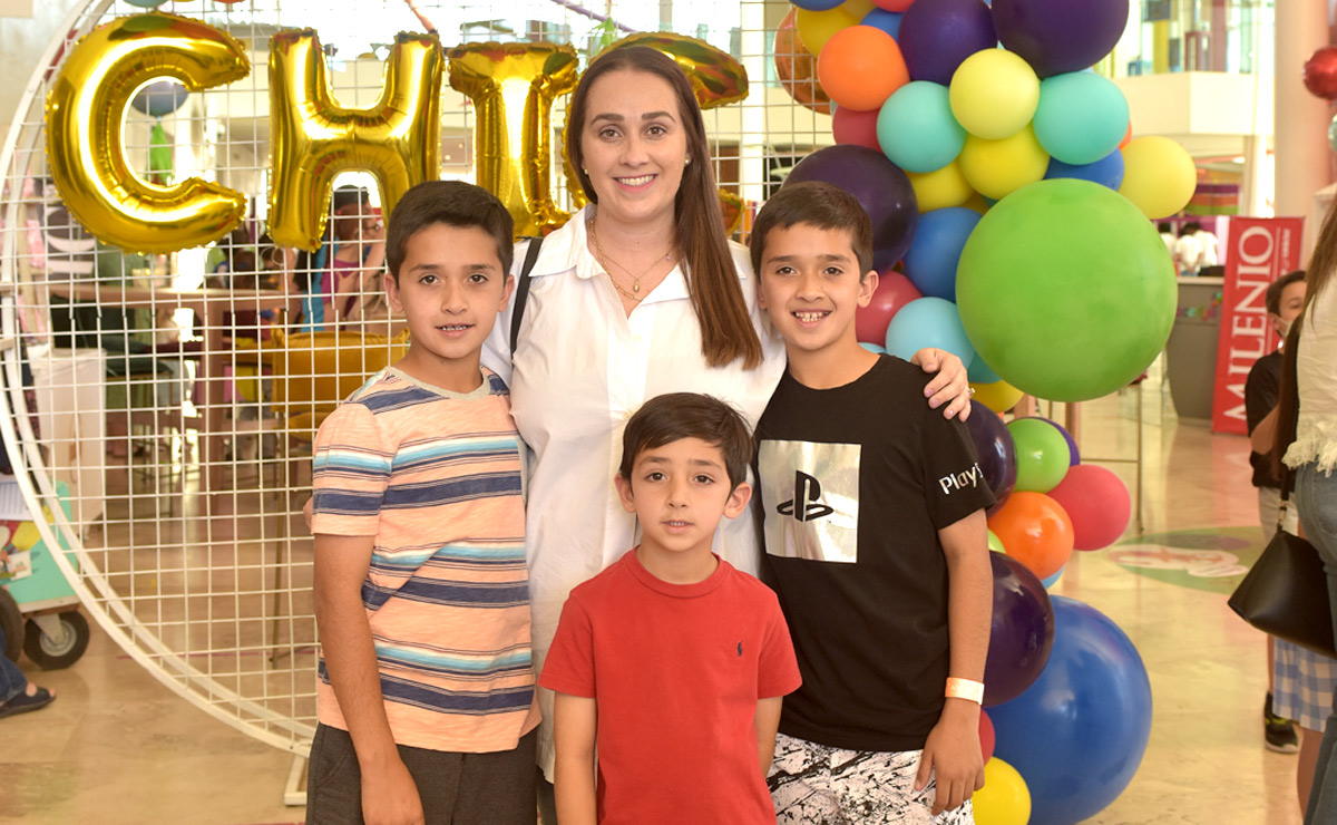 Maru, Emiliano, Arturo y Bernardo