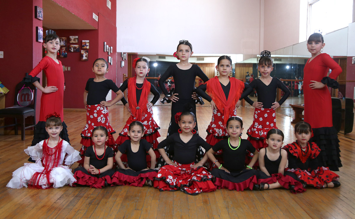 Renata, Raquel, Inés, Frida, Nina, Jimena, Luciana, Nina, María Carla, Alexa, EmiliaI, Aurora, Maricily, Ximena y Ana Paula