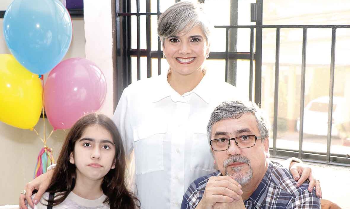 Aneliza Flores, Sandra Leal y Enrique Flores / Fotos: Dennis Hernández