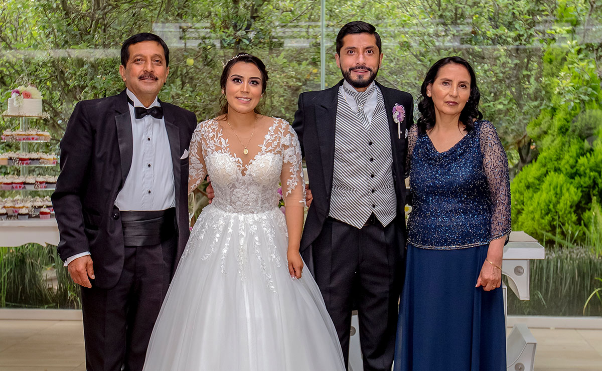 Leonardo Mulia, Montserrat Zarate, Agustín Mulia y María Felicitas