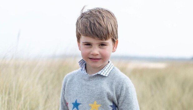 Príncipe Louis: Los retratos oficiales de su cumpleaños número cuatro. (Foto: Instagram).