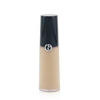 Armani. Base de maquillaje