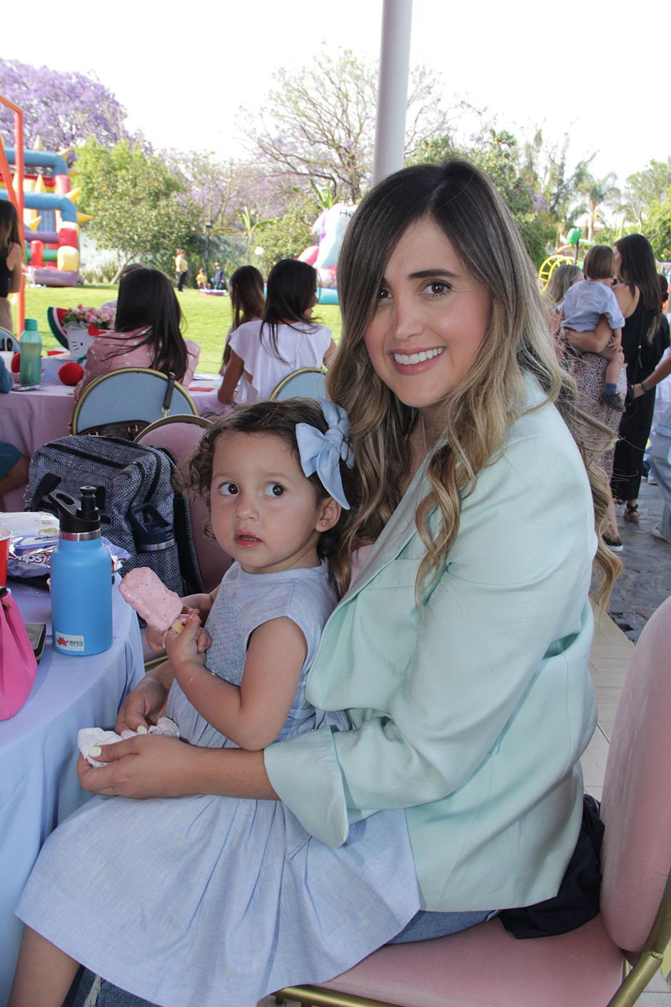 Ana Sofia González y Paulina González.