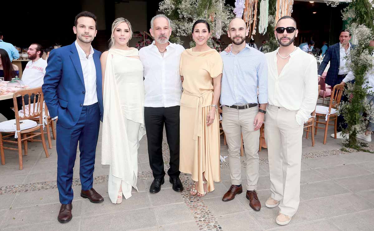 Mauricio Martínez, Pau Martínez, Carlos Martínez, Mónica Palacios de Martínez, Pablo Martínez y Carlos Zaur / Fotos: Omar Valdez